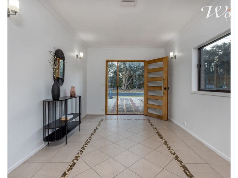 362 Reservoir Rd, Lavington NSW 2641