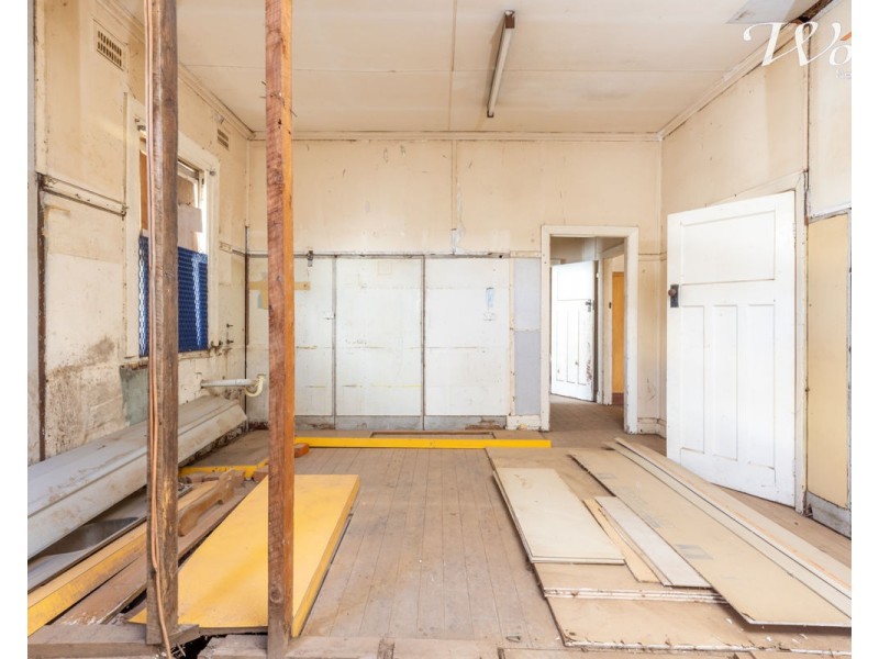 8 Sladen St East, Henty NSW 2658