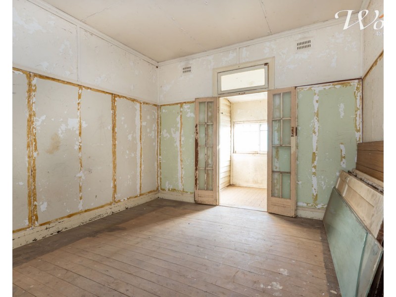 8 Sladen St East, Henty NSW 2658