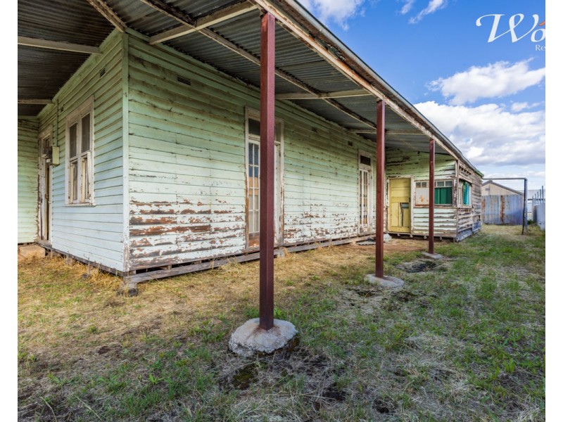8 Sladen St East, Henty NSW 2658