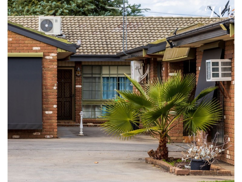 4/398 Kotthoff St, Lavington NSW 2641