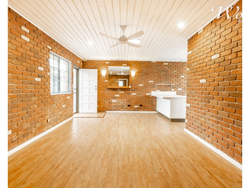 4/398 Kotthoff St, Lavington NSW 2641