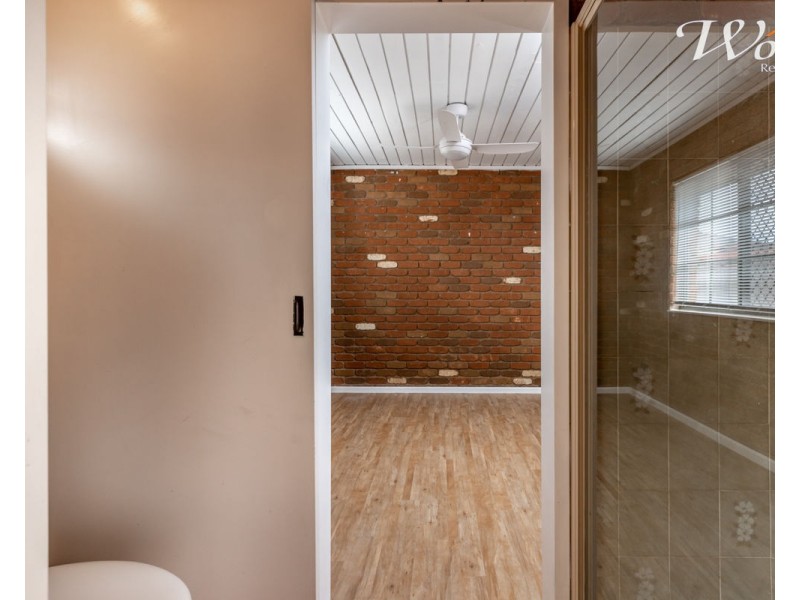 4/398 Kotthoff St, Lavington NSW 2641