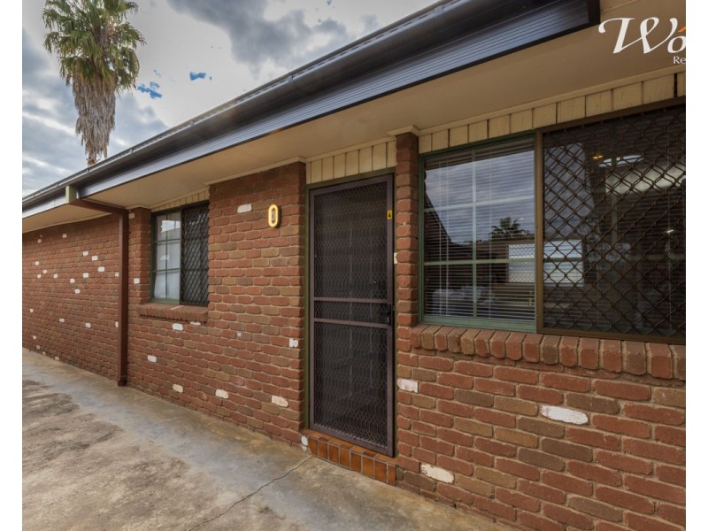 4/398 Kotthoff St, Lavington NSW 2641