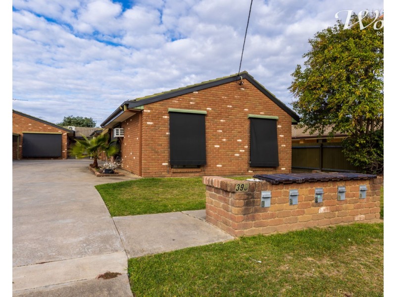 4/398 Kotthoff St, Lavington NSW 2641
