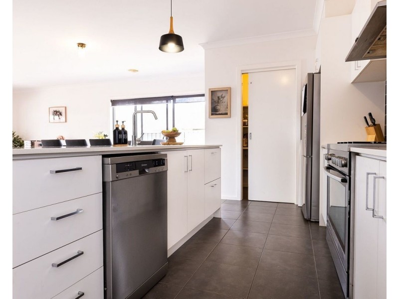 577 Chant St, Lavington NSW 2641