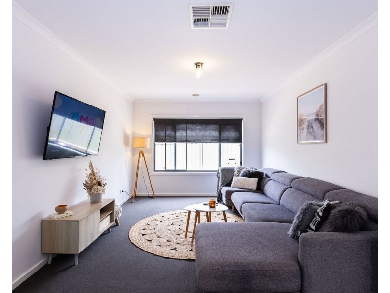 577 Chant St, Lavington NSW 2641