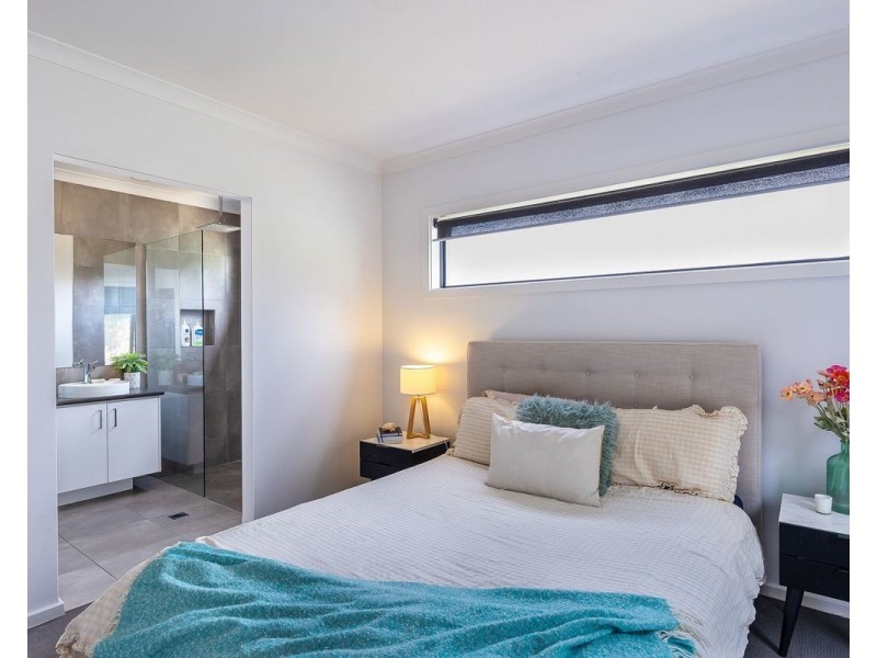 577 Chant St, Lavington NSW 2641