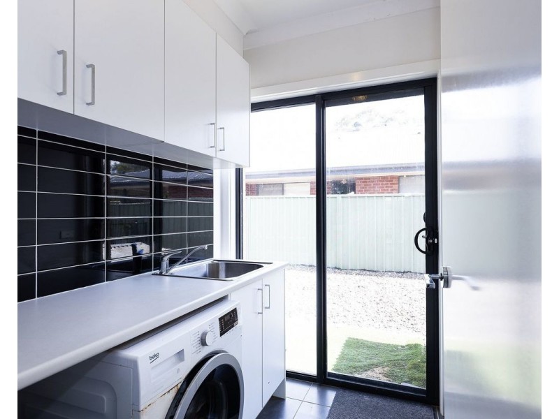 577 Chant St, Lavington NSW 2641