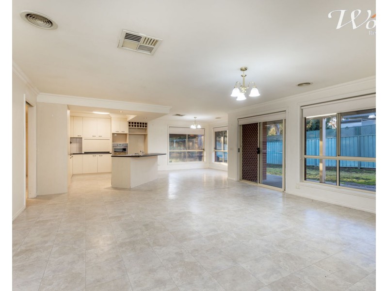 40 Winnell Crt, Thurgoona NSW 2640