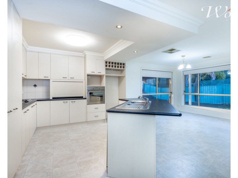 40 Winnell Crt, Thurgoona NSW 2640