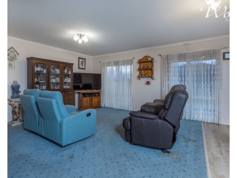 2/42 Jackling Dr, Lavington NSW 2641