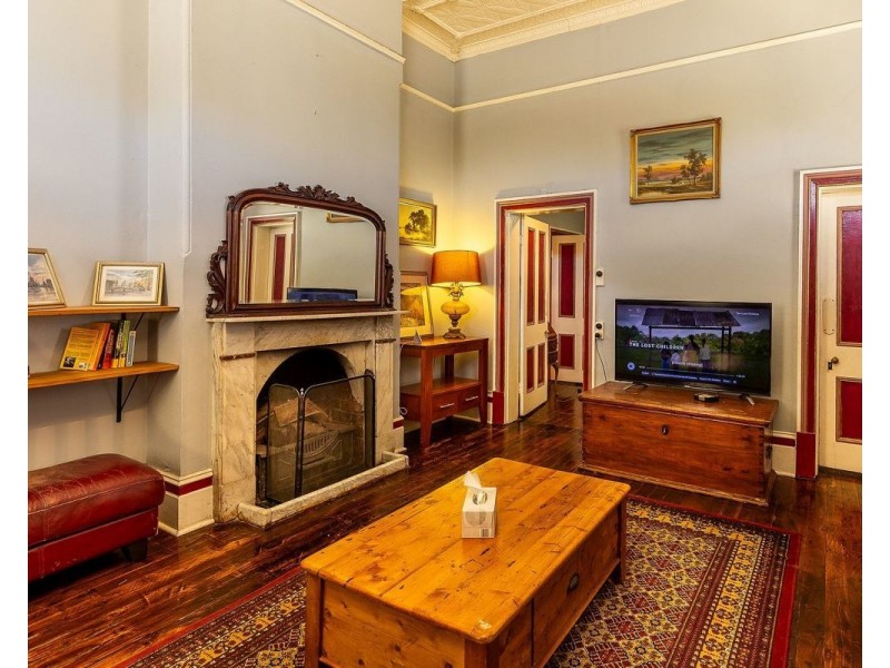 33 Sladen St, Henty NSW 2658