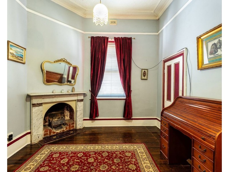 33 Sladen St, Henty NSW 2658