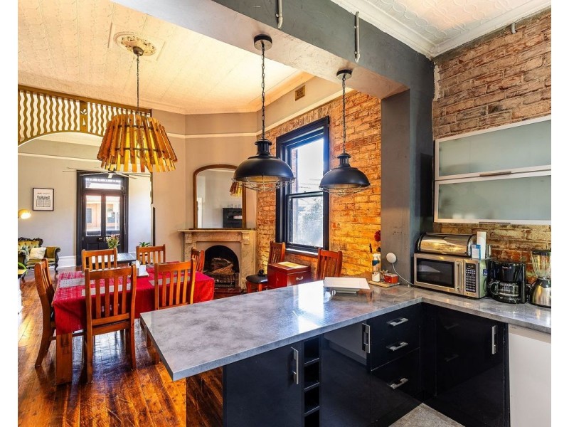 33 Sladen St, Henty NSW 2658