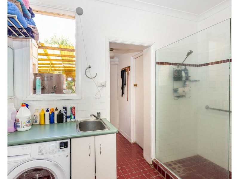 33 Sladen St, Henty NSW 2658