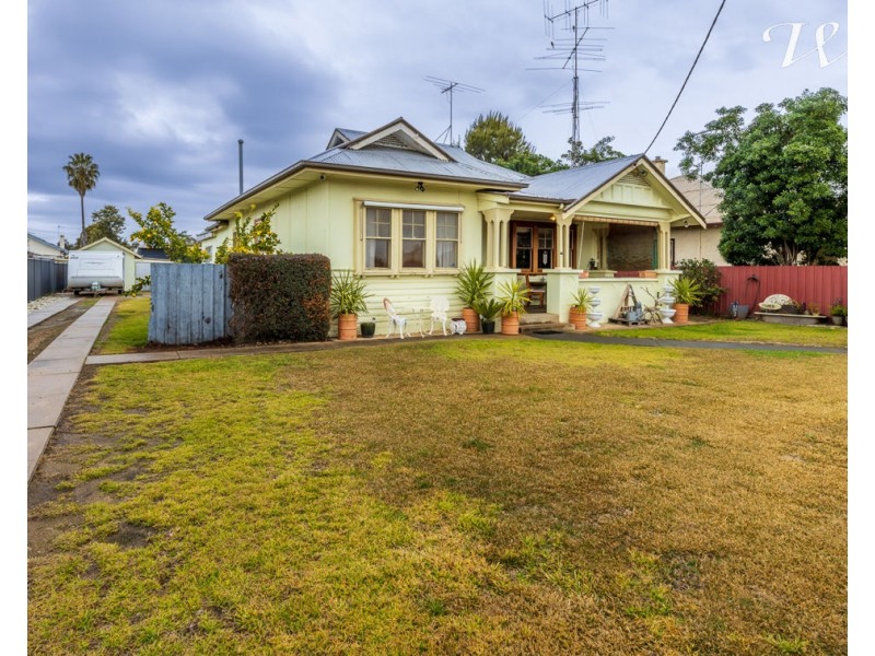 61 Balfour St, Culcairn NSW 2660