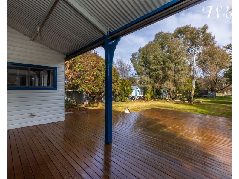42 Comer St, Henty NSW 2658