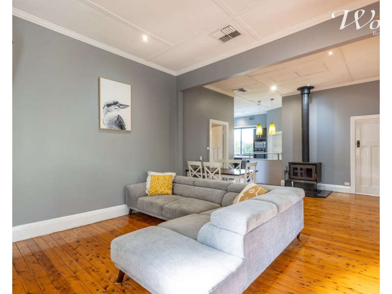 42 Comer St, Henty NSW 2658