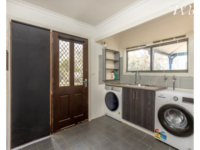 42 Comer St, Henty NSW 2658