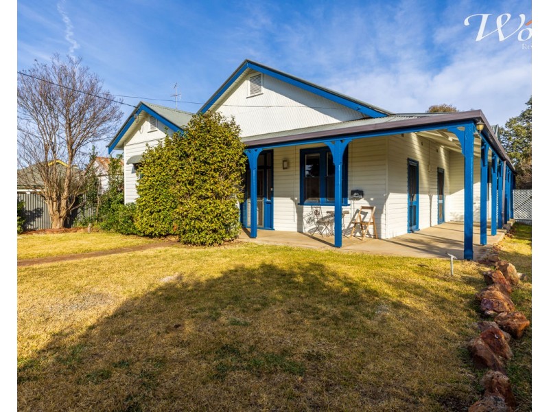42 Comer St, Henty NSW 2658
