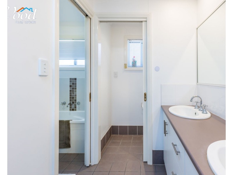 6A Second Ave, Henty NSW 2658