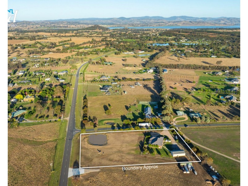 181 Alexandra Way, Table Top NSW 2640
