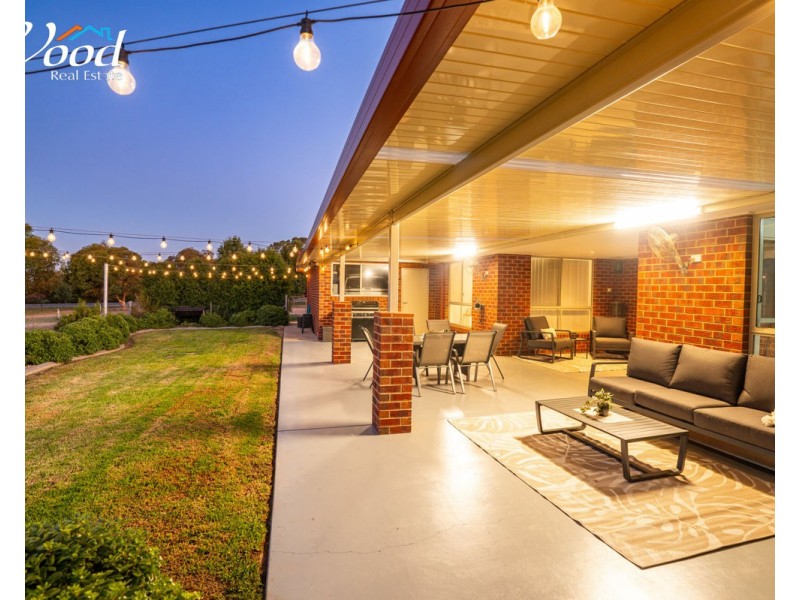 181 Alexandra Way, Table Top NSW 2640