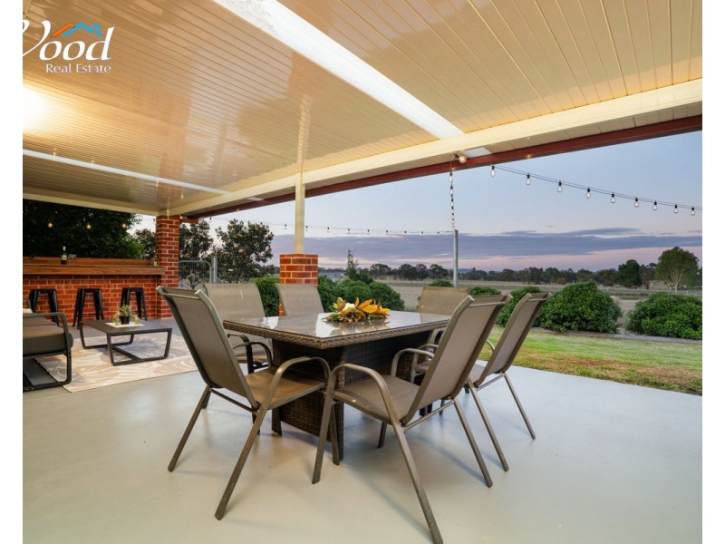 181 Alexandra Way, Table Top NSW 2640