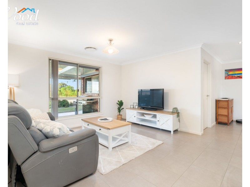 181 Alexandra Way, Table Top NSW 2640