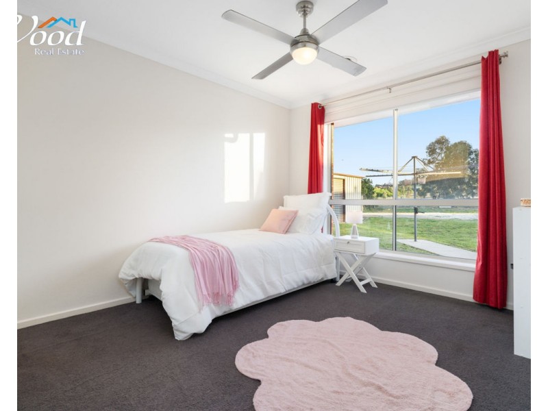 181 Alexandra Way, Table Top NSW 2640