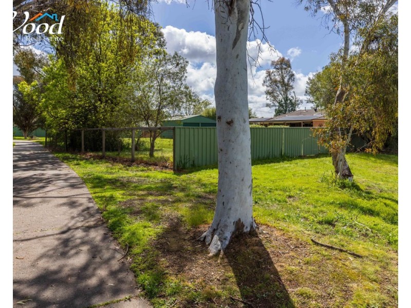 12 Barilla Crt, Thurgoona NSW 2640
