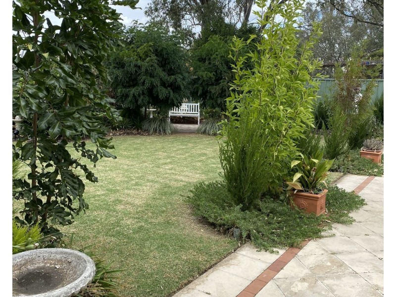 317 Fallon St, North Albury NSW 2640