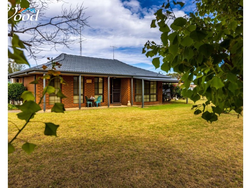 37 Macbean St, Culcairn NSW 2660