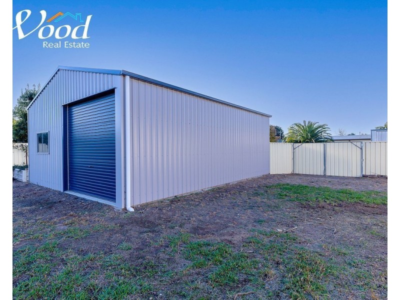 15 Fourth St, Henty NSW 2658