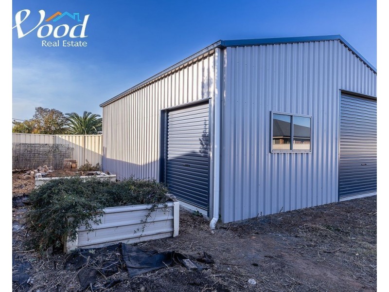 15 Fourth St, Henty NSW 2658
