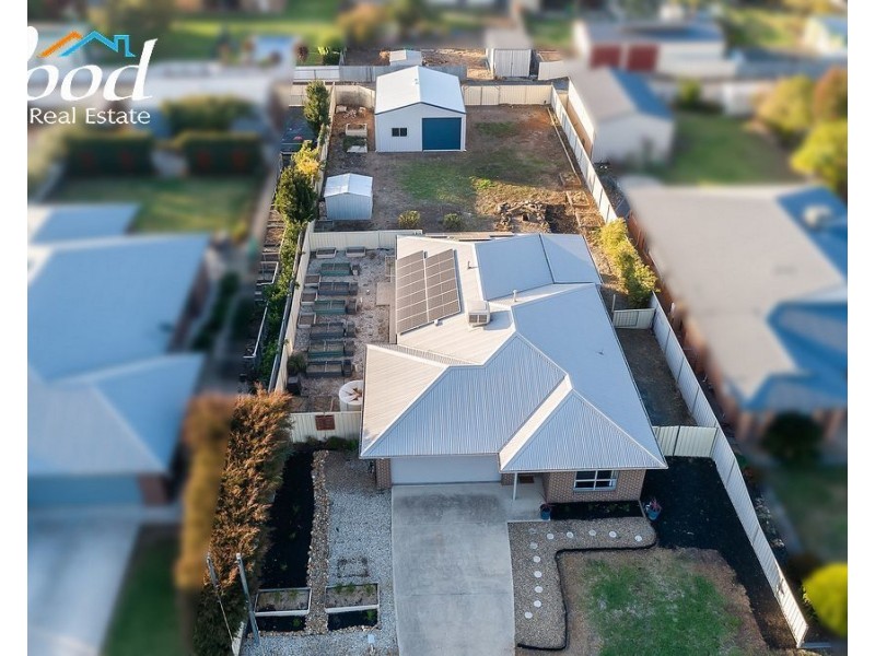 15 Fourth St, Henty NSW 2658