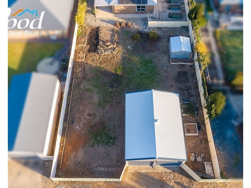 15 Fourth St, Henty NSW 2658