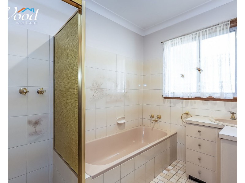 2 Balfour St, Culcairn NSW 2660