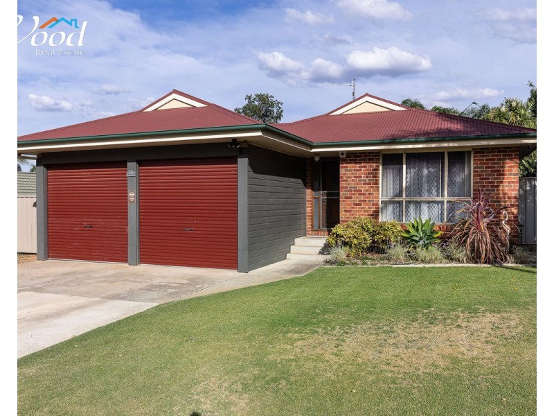 249 Desmond St, Lavington NSW 2641