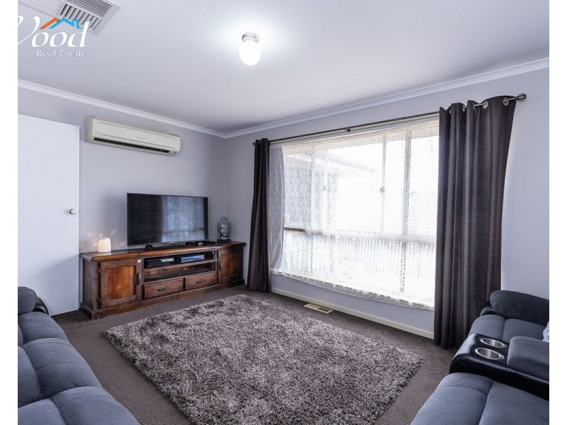 249 Desmond St, Lavington NSW 2641