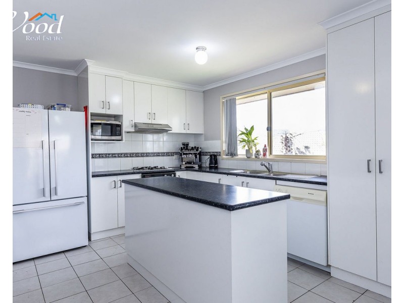 249 Desmond St, Lavington NSW 2641