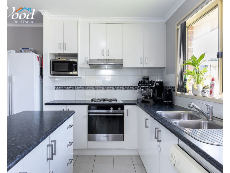 249 Desmond St, Lavington NSW 2641