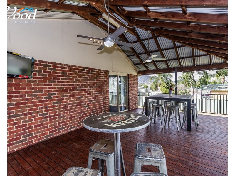 249 Desmond St, Lavington NSW 2641