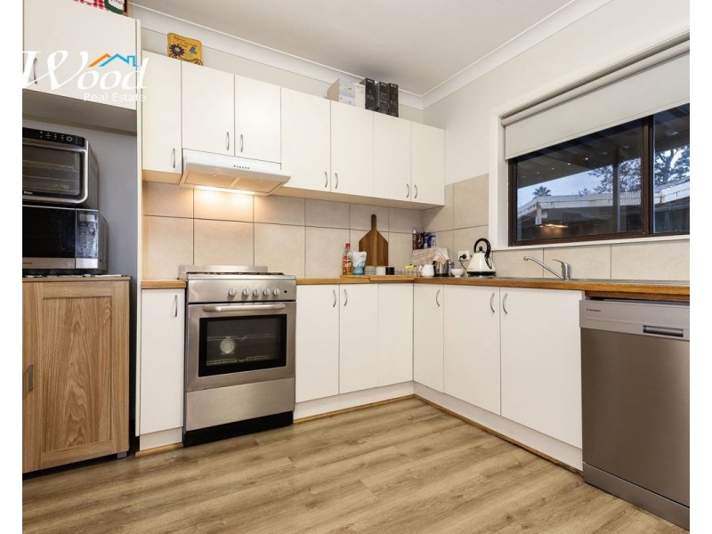 563 Grayfern Crt, Lavington NSW 2641