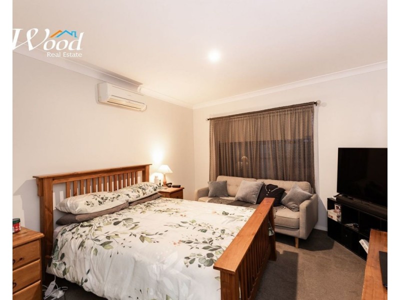 563 Grayfern Crt, Lavington NSW 2641
