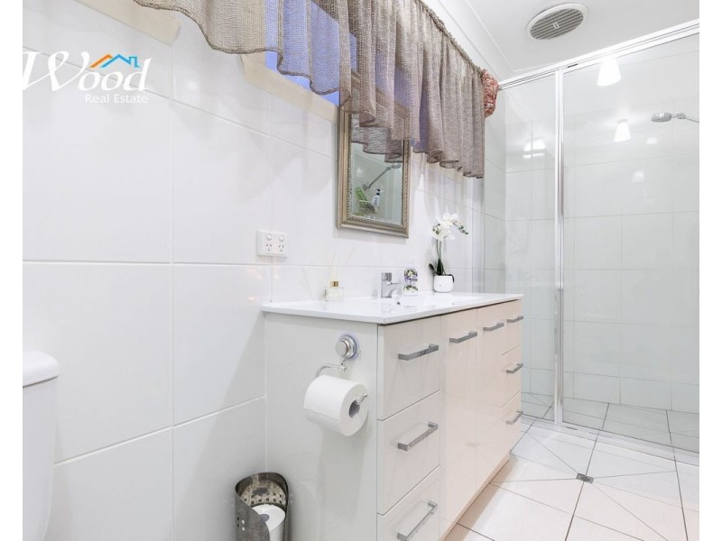 563 Grayfern Crt, Lavington NSW 2641