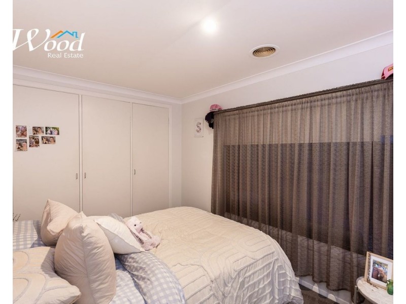 563 Grayfern Crt, Lavington NSW 2641