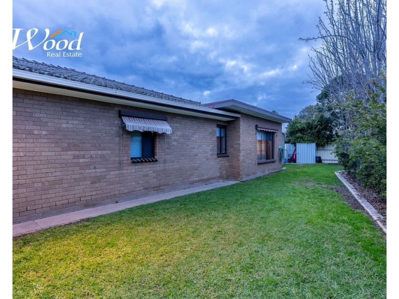 563 Grayfern Crt, Lavington NSW 2641