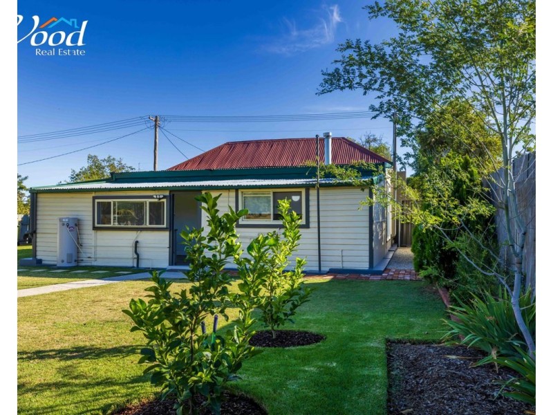 15 Day St, Henty NSW 2658